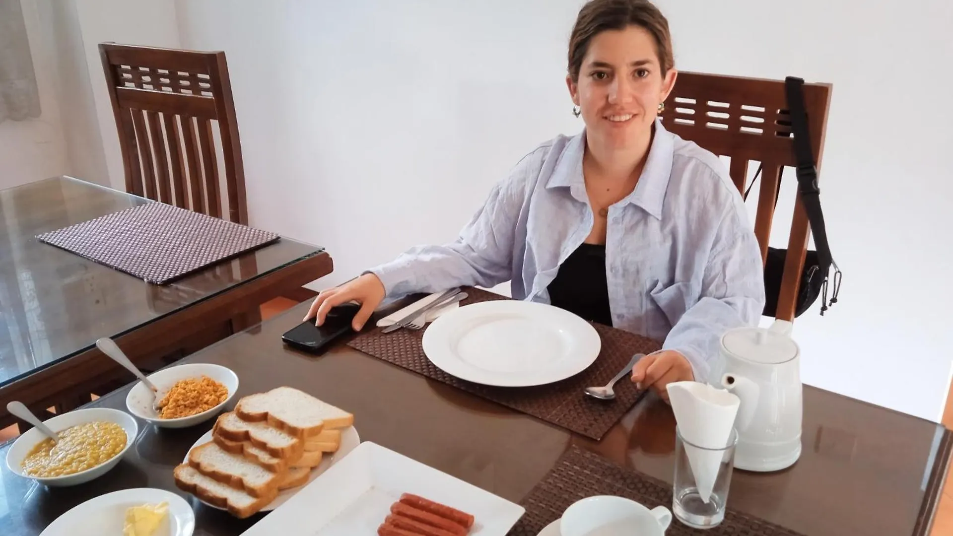 Vino Villa Tourists & Local Accommodations - 24 Hrs Kandy Sri Lanka